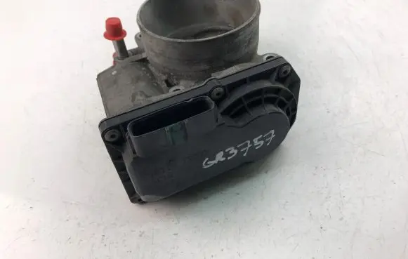 Nissan Titan Throttle valve 161197S000