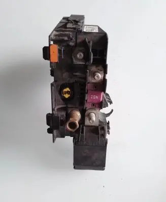 Mercedes-Benz ML W166 Fuse box set A1665401550