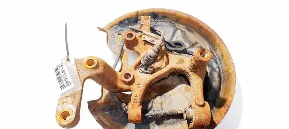 Rear wheel hub