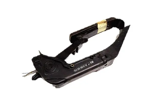 Accelerator throttle pedal