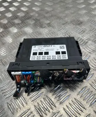 Opel Insignia A Comfort/convenience module 13510527 160419 F00HJ01518