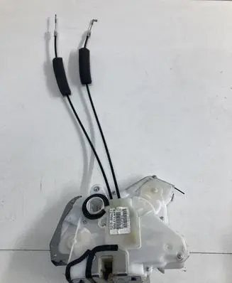 Honda CR-V Front door lock 72151SWAE1