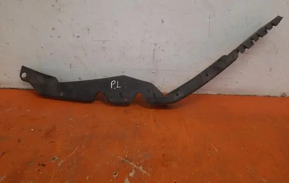Skoda Octavia Mk2 (1Z) Front bumper mounting bracket 1Z0807183