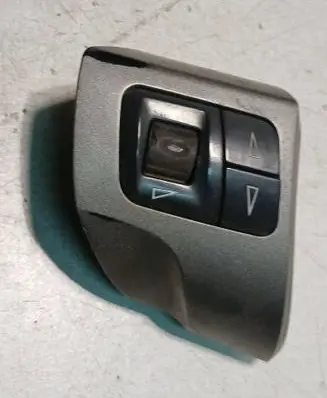 Opel Astra H Steering wheel buttons/switches 13208858 305582185057 88139804