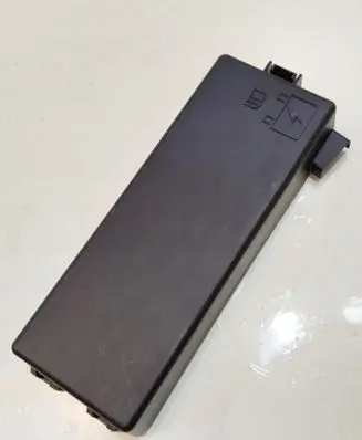 Maserati Ghibli Fuse box cover 7271-3818-30