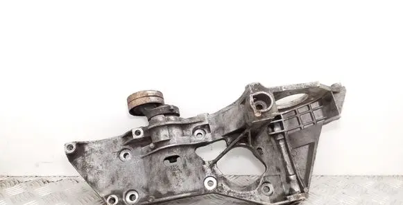 Skoda Fabia Mk1 (6Y) Generator/alternator bracket 038903143AC