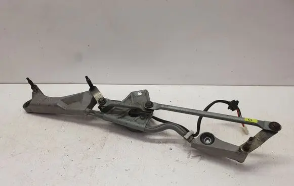 Mercedes-Benz CLC CL203 Front wiper linkage and motor 404517 A2038200442 A2038240205