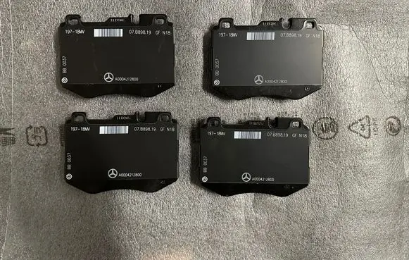Mercedes-Benz GLC X253 C253 Brake pads (front) A000420800064