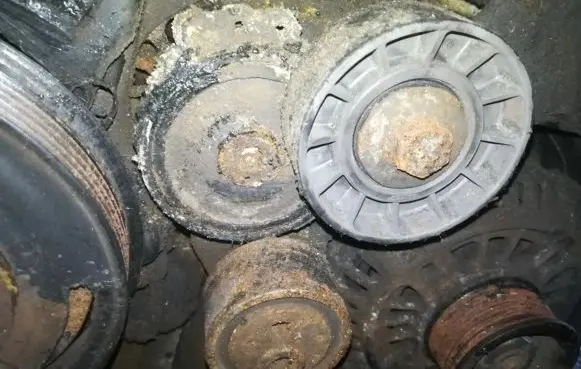 Peugeot Boxer Generator/alternator belt tensioner