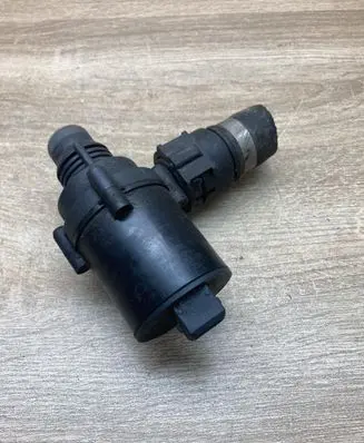 BMW 5 E60 E61 Electric auxiliary coolant/water pump 6910755 10378515