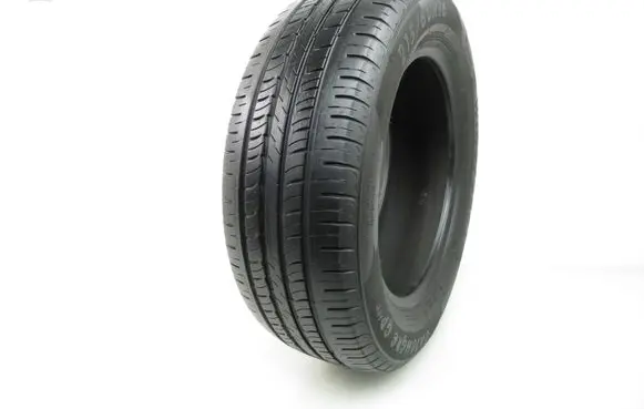 Volkswagen Golf V R16 summer tire 