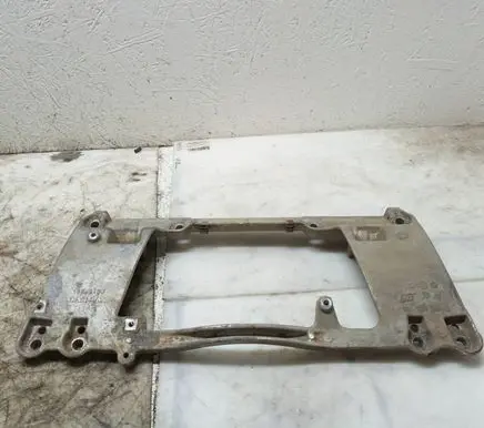 Volvo S70 V70 V70 XC Other engine bay part 09157291 SV66100100