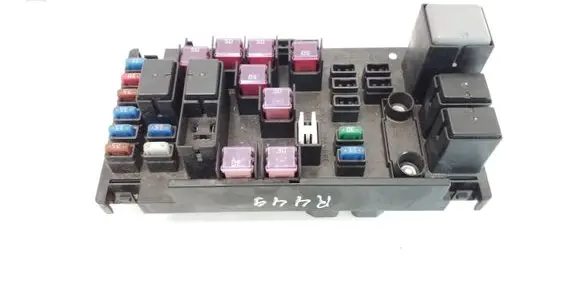 Subaru Forester SH Fuse module 82241SC020 007154 MB200200B
