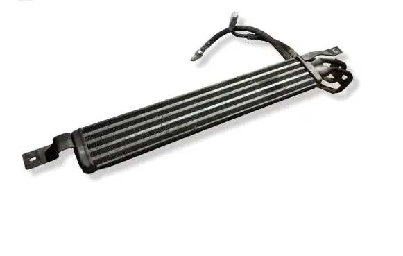 Volvo XC90 Engine oil radiator 8634071A