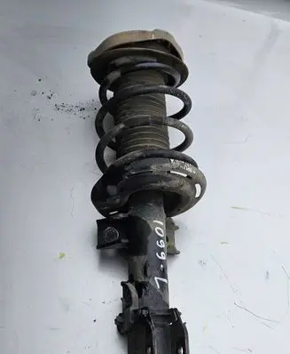 Mercedes-Benz GLK (X204) Front shock absorber/damper A2043202738