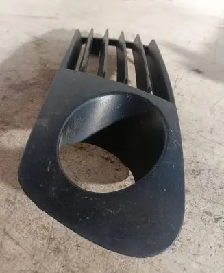 Seat Ibiza III (6L) Front bumper lower grill 6L0853865A