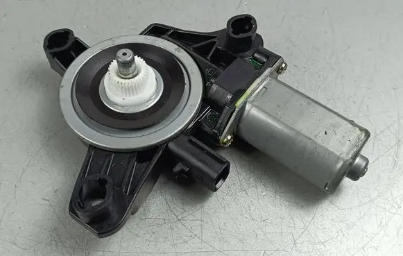 Jeep Wrangler Front door window regulator motor E71294100