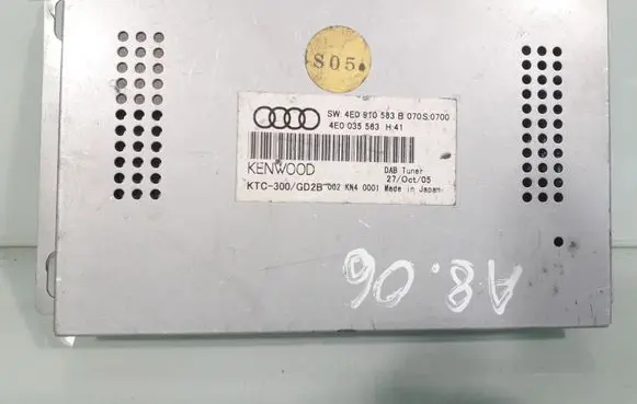 Audi A8 S8 D3 4E Radio/CD/DVD/GPS head unit 4E0035563