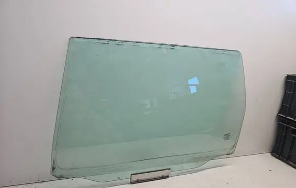 Volvo V70 Rear door window glass 