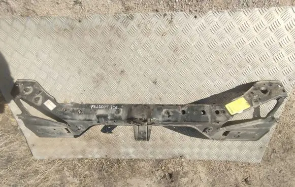 Peugeot 306 Top upper radiator support slam panel