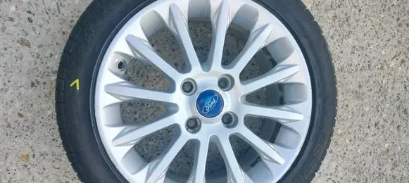 Ford Fiesta R16 alloy rim DA6JAB