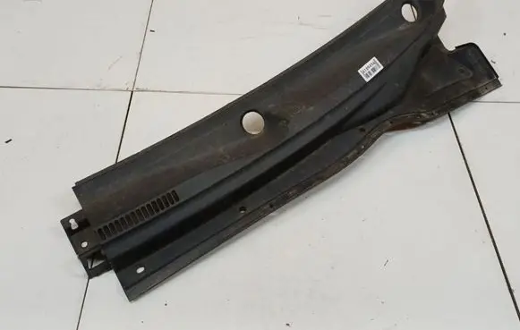 Toyota Corolla Verso AR10 Wiper trim 557820F010
