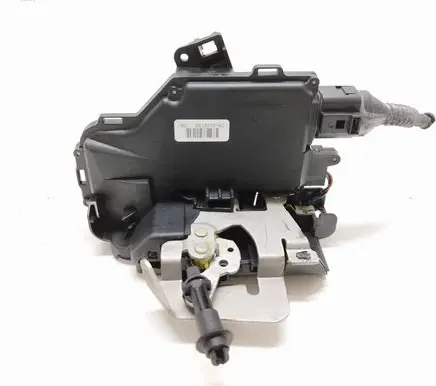 Audi A4 S4 B6 8E 8H Front door lock 8E1837016C