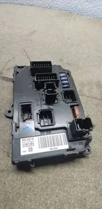Peugeot 407 Fuse module 9656148080