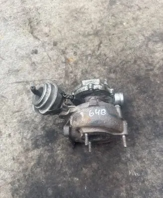 Volkswagen PASSAT B5.5 Turbo 028145702R 4542318