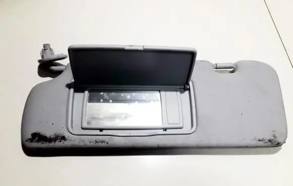 Sun visor