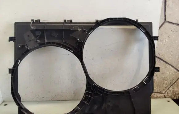 Citroen Jumper Radiator cooling fan shroud 134570080
