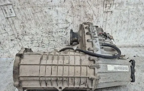 Volkswagen Touareg I Gearbox transfer box case 0AD341012N 0AD341601C