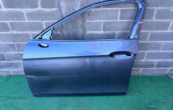 Volkswagen PASSAT B9 Front door 