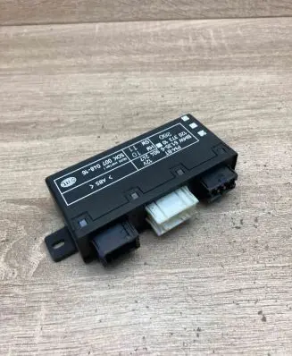 BMW 7 E38 Door control unit/module 6904247 5DK00704816 Used