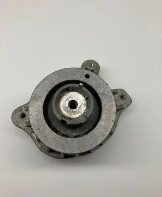 Mercedes-Benz C W205 Engine mount bracket A2052406617 ZGS003