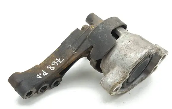 Honda Accord Engine mount bracket