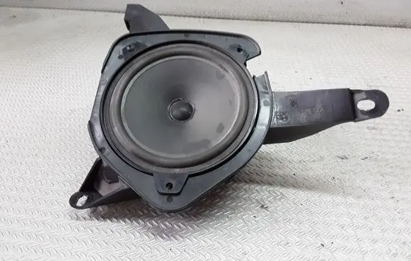 BMW 3 E46 Rear door speaker 8381561