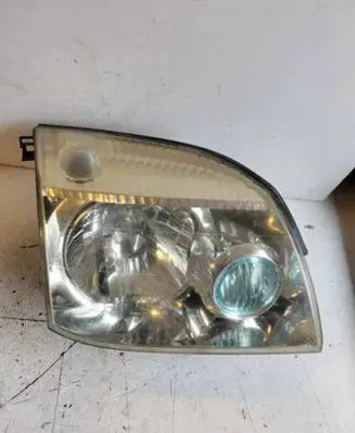 Nissan X-Trail T30 Headlight/headlamp