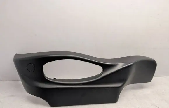 BMW X3 E83 Seat trim 8099335