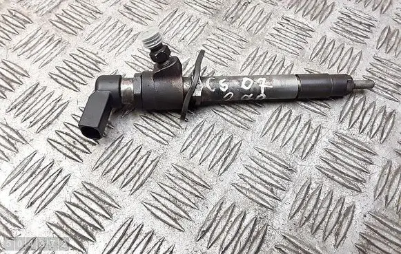 Fuel injector