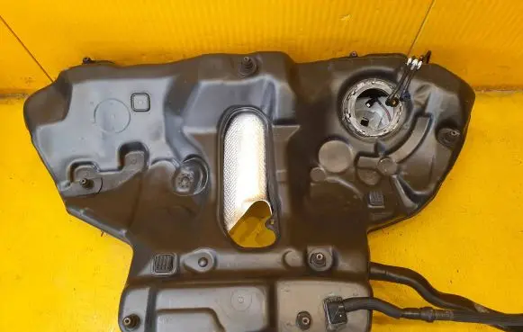 Audi A6 S6 C8 4K Fuel tank 4K020101