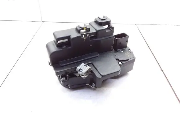 Opel Antara Coupe door lock (next to the handle) A046818