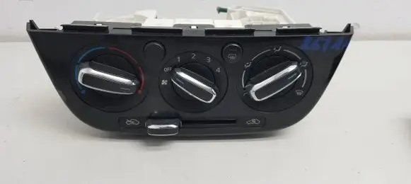 Mitsubishi Space Star Climate control unit KUI3033