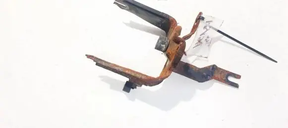 Citroen Xsara Picasso Engine mounting bracket