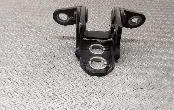 Jeep Patriot Rear door upper hinge 