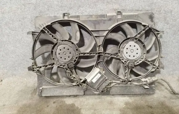 Audi Q5 SQ5 8R Electric radiator cooling fan 8K0121003M FS2004 M136317