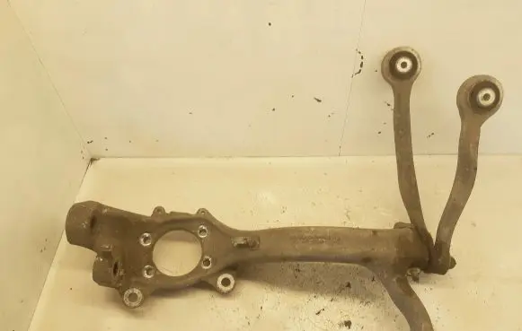Audi A6 S6 C6 4F Front wheel hub spindle knuckle R4F0258