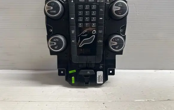 Volvo V40 Climate control unit 31288103