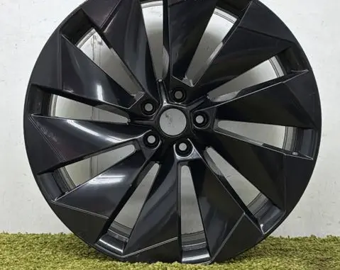 Skoda Enyaq iV R21 alloy rim 5LA601025BM 5LA601025P