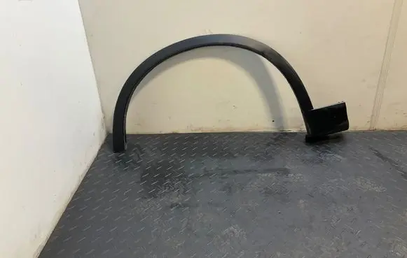 BMW X3 F25 Front arch trim 7210081